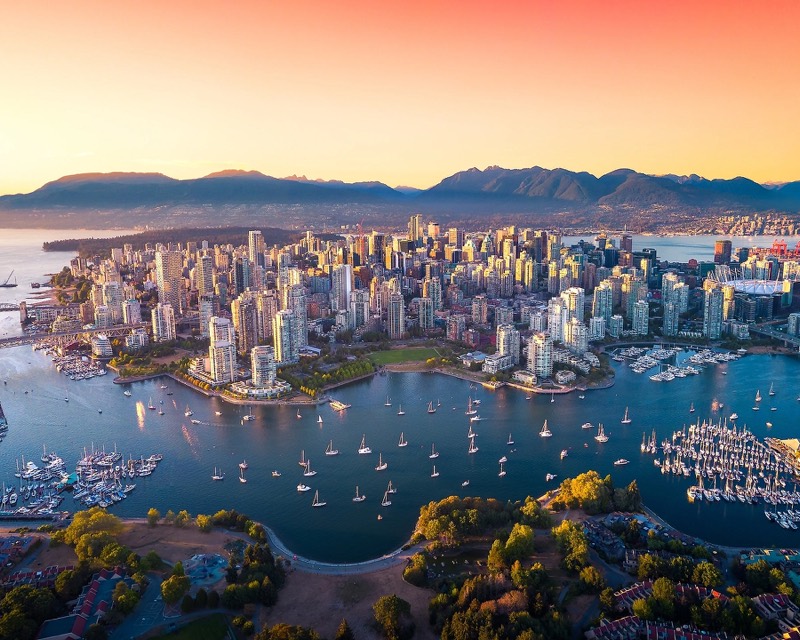 Vancouver skyline and mountains